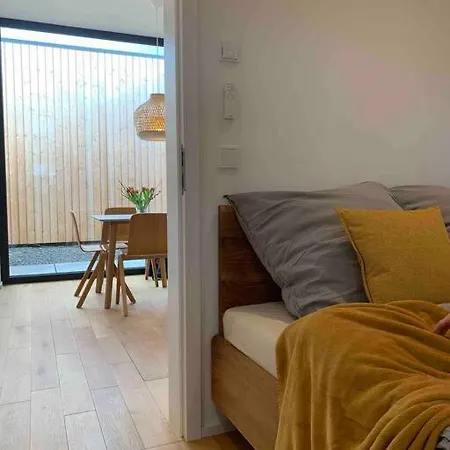 Ruhige Lage - Moderne Ferienwohnung Mit Innenhof * Brohl-Lutzing